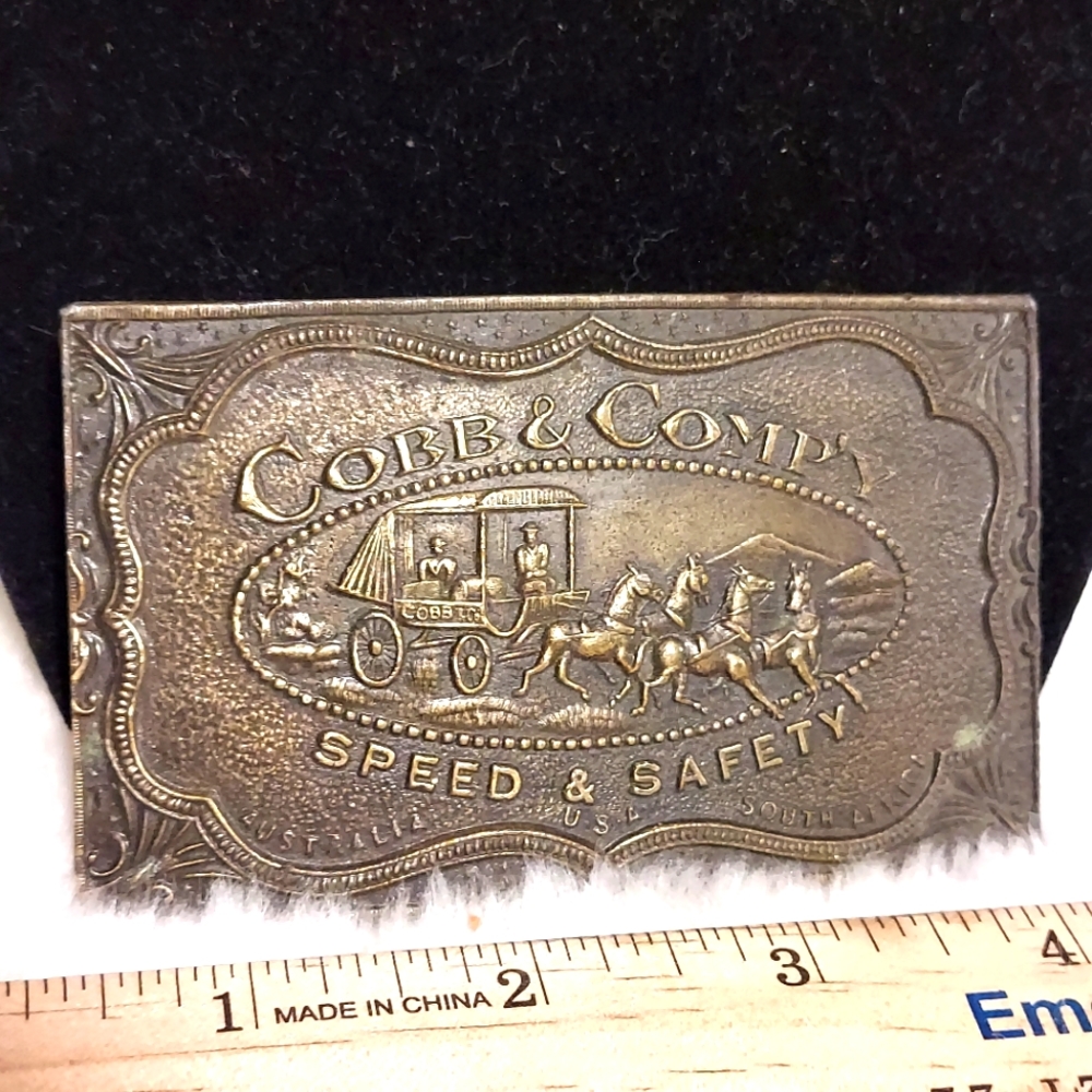 Belt buckle